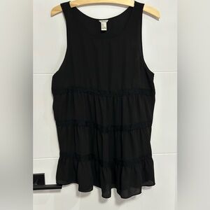 Forever 21: Women’s Sleeveless Top- Size Medium